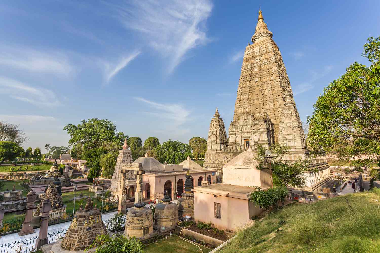 Bodhgaya Darshan Package – 1 Night 2 Days from Varanasi – VisitKashi